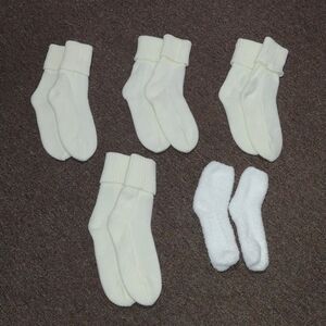 5 NEW Women's Socks